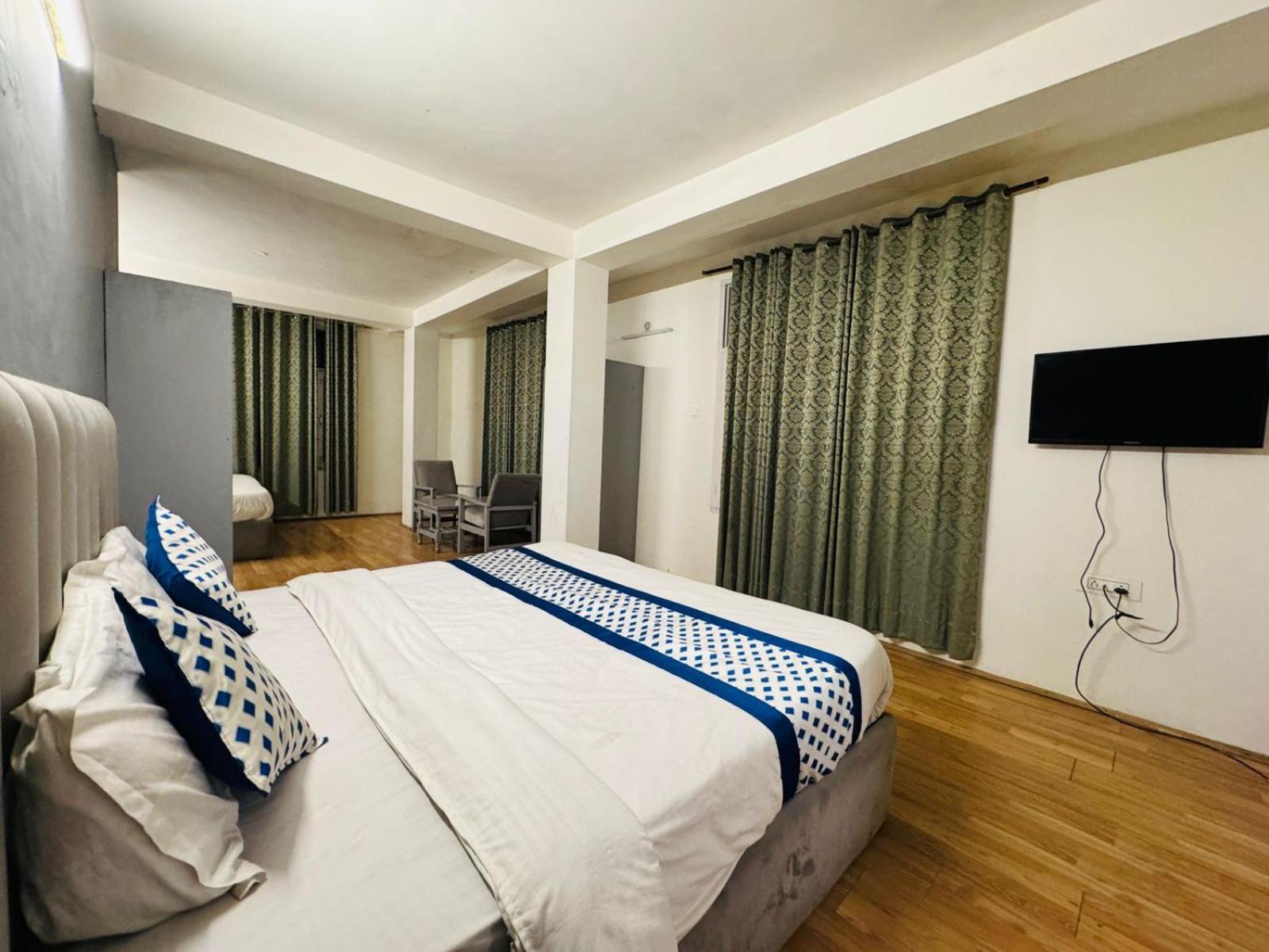 Hotel New # Link Way # Near Zing Bus Stand - Manali (Himachal Pradesh) — Photos 2